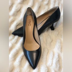 I.N.C. Women’s Zeli Mid-Heel Pumps: Size 8M